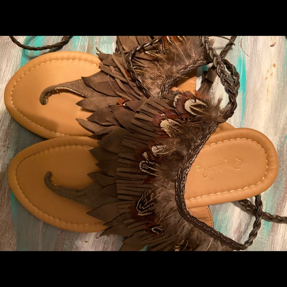 Fur and leather fringe sandals